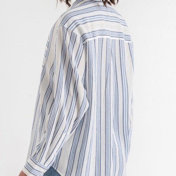 Relaxed Fit XL Blue and White Striped Button Down Top with Metallic Thread NWT - Picture 3 of 14